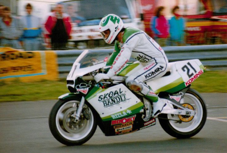 This oversized fanny pack is another in our Golden Era collection and this one takes its cues from the 1986 Suzuki Heron RG500 arguably one of the most iconic livery in motorcycle racing history. Crafted from rugged 600D canvas fabric, this large fanny pack features a spacious main compartment, 2 separate zippered sections, and a hidden pocket for you things youve got to hide